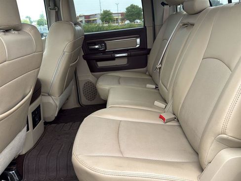Used 2013 RAM 1500 Laramie w/ Convenience Group AWD/4WD image 18