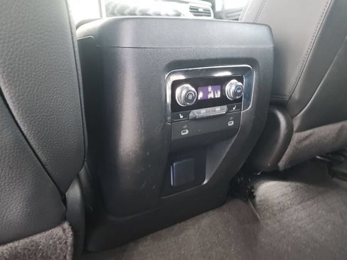 Certified 2024 GMC Yukon Denali AWD/4WD image 21