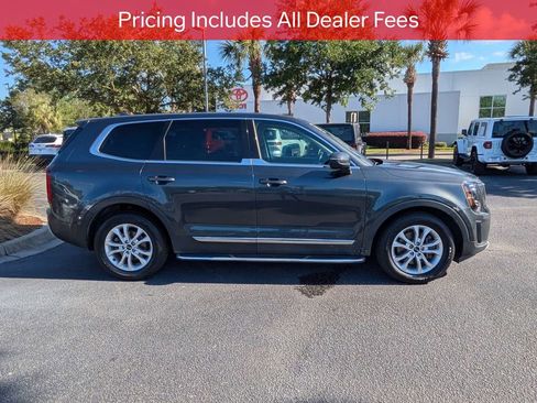Used 2020 Kia Telluride LX FWD image 3
