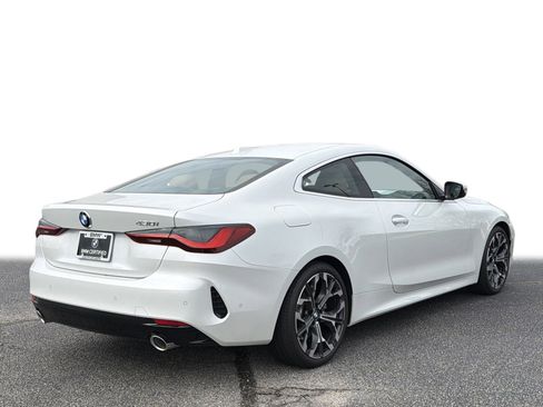 Certified 2025 BMW 430i Coupe w/ Convenience Package image 25