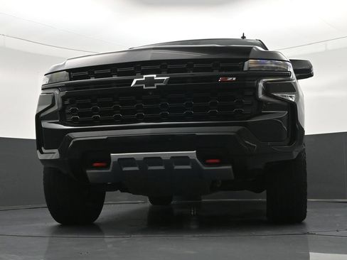 Used 2023 Chevrolet Suburban Z71 w/ Luxury Package AWD/4WD image 35