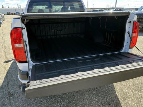 Used 2022 Chevrolet Colorado LT w/ Luxury Package image 10