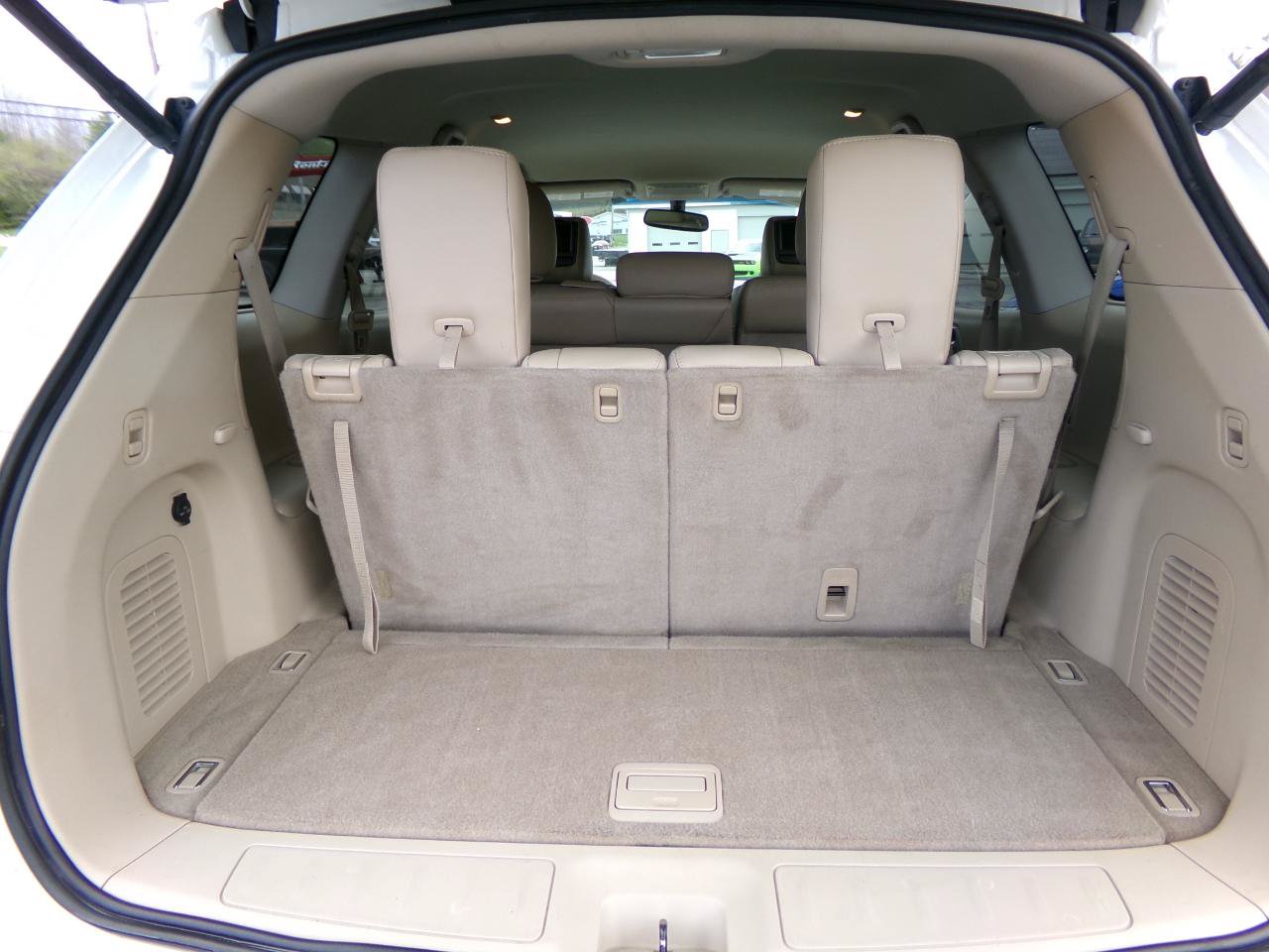 Used 2015 Nissan Pathfinder SL w/ SL Tech Package FWD image 20