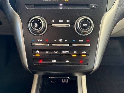 Used 2019 Lincoln MKC Select FWD image 21