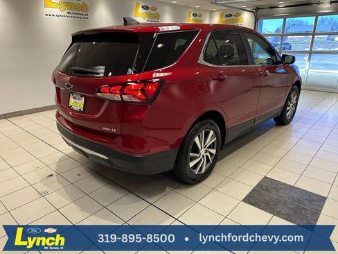 Used 2023 Chevrolet Equinox LT AWD/4WD image 25