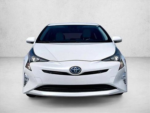 Used 2018 Toyota Prius Three Touring FWD image 3