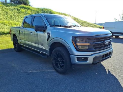 Used 2024 Ford F150 XLT w/ XLT Black Appearance Package AWD/4WD image 11
