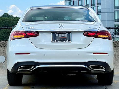 Used 2023 Mercedes-Benz E 350 4MATIC Sedan image 6