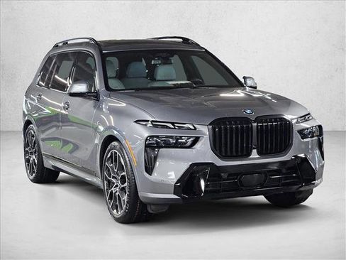 Certified 2024 BMW X7 xDrive40i w/ M Sport Package AWD/4WD image 3