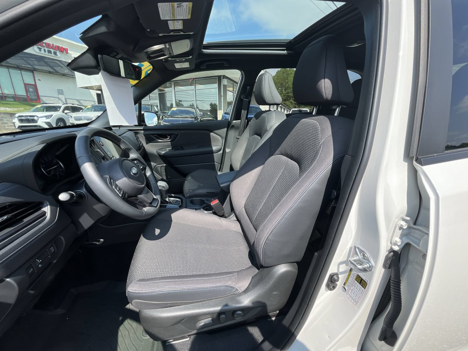 Certified 2025 Subaru Forester Premium AWD/4WD image 14