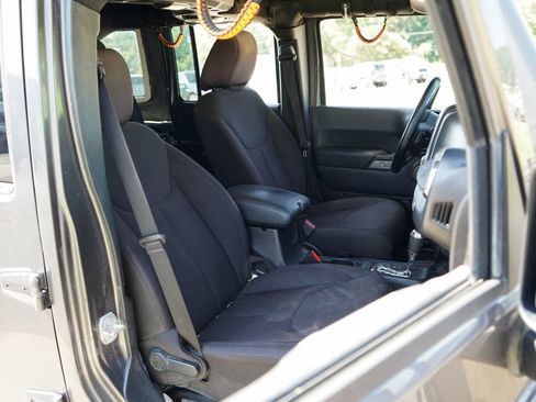 Used 2014 Jeep Wrangler Unlimited Sport AWD/4WD image 12