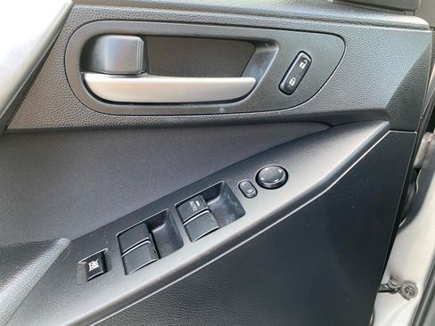 Used 2010 MAZDA MAZDA3 s Sport FWD image 14