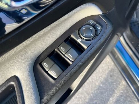 Used 2021 Chevrolet Equinox LT image 10