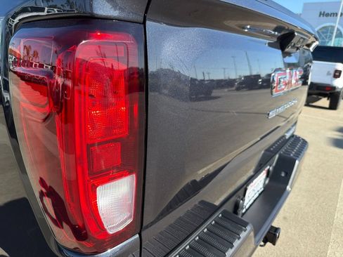 Used 2024 GMC Sierra 1500 Elevation AWD/4WD image 7