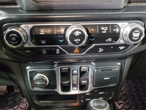 Used 2020 Jeep Wrangler Unlimited Sport image 19