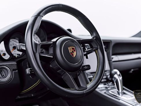 Used 2019 Porsche 911 GT3 RS RWD image 54