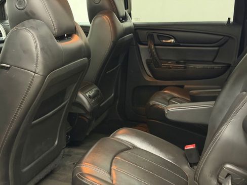 Used 2017 GMC Acadia Limited SLT image 29