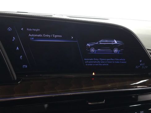 Certified 2024 Cadillac Escalade Sport Platinum w/ LPO, ONYX Package AWD/4WD image 33