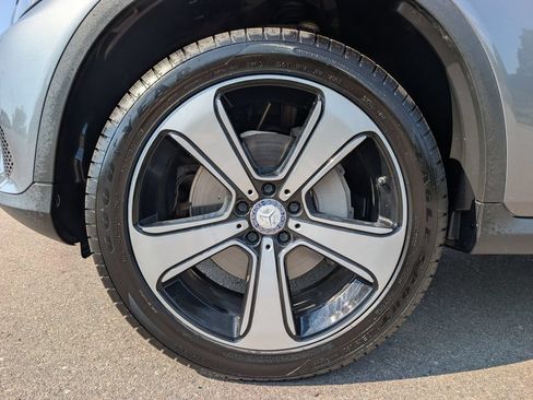 Used 2017 Mercedes-Benz GLC 300 4MATIC Coupe image 12