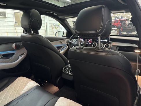 Used 2018 Mercedes-Benz C 63 AMG S image 32