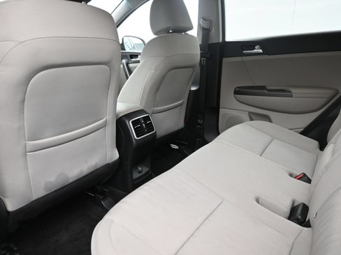 Used 2020 Kia Sportage LX FWD image 19