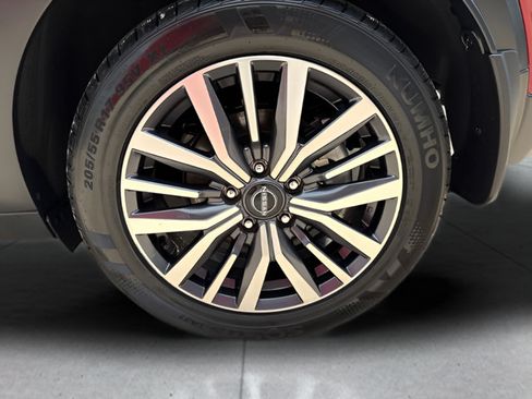 Certified 2024 Nissan Kicks SV FWD image 44