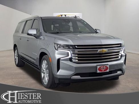 Used 2024 Chevrolet Suburban High Country AWD/4WD image 1