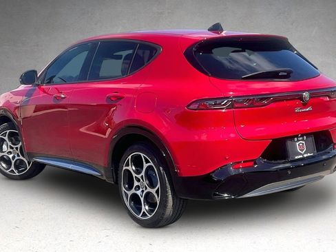 Used 2024 Alfa Romeo Tonale Ti AWD/4WD image 32