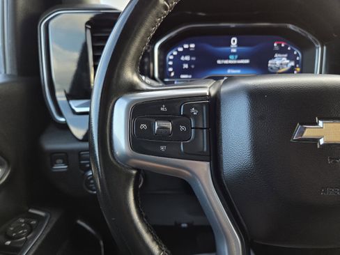 Used 2024 Chevrolet Silverado 2500 LT image 43