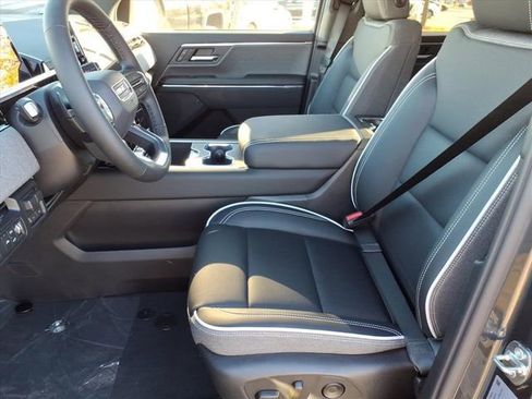 New 2026 GMC Sierra EV Elevation image 5