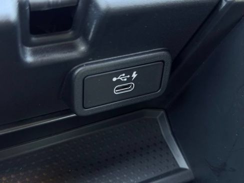 Used 2022 BMW M3 w/ Executive Package RWD image 40