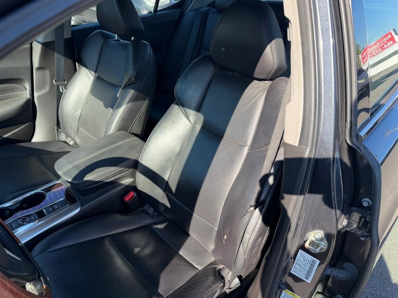 Used 2016 Acura TLX w/ Technology Package FWD image 22