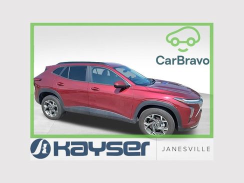 Used 2025 Chevrolet Trax LT w/ Driver Confidence Package FWD image 1