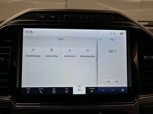 Used 2022 Ford F250 Lariat w/ Black Appearance Package AWD/4WD image 30
