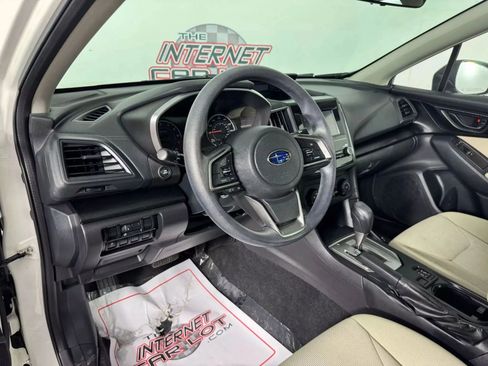 Used 2017 Subaru Impreza 2.0i Premium image 10