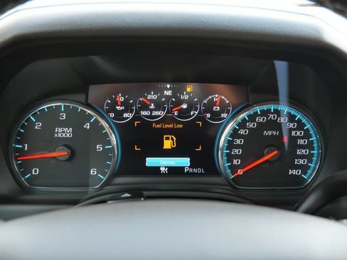 Used 2020 Chevrolet Suburban Premier w/ Premier Plus Edition AWD/4WD image 23