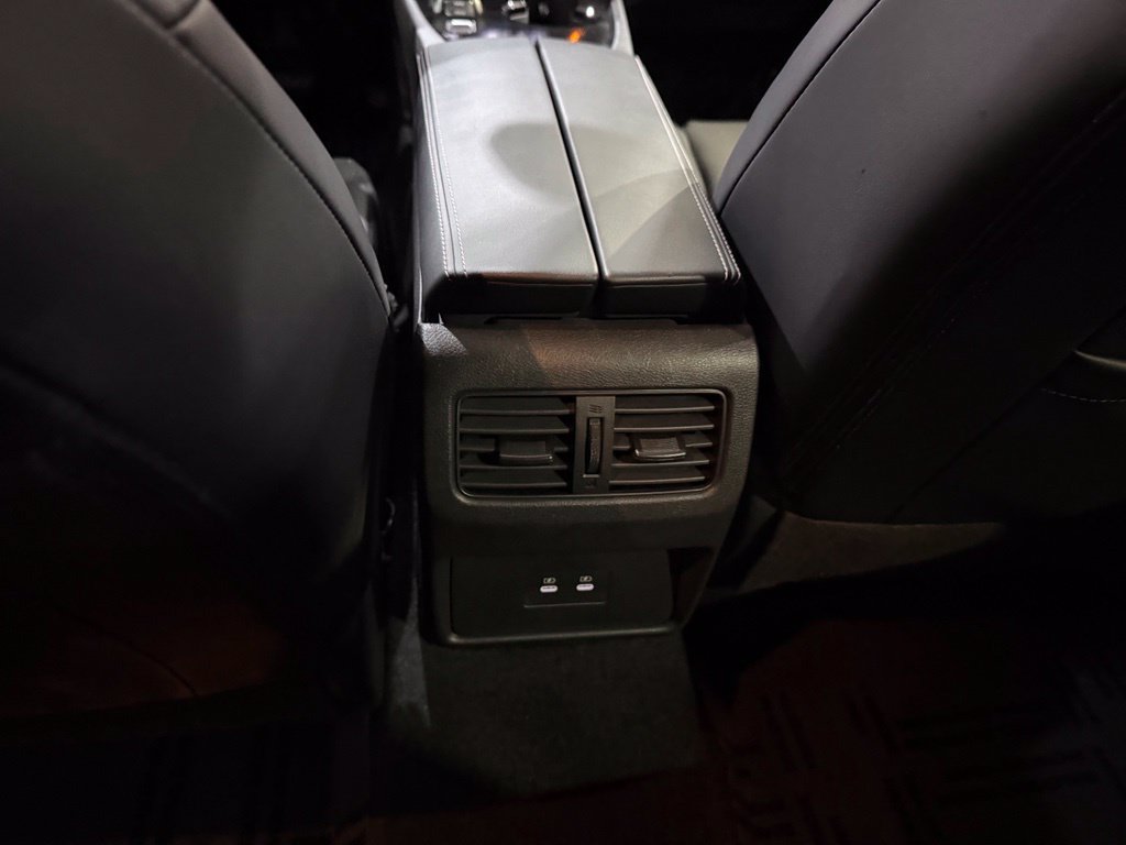 Certified 2025 Nissan Rogue SV w/ SV Premium Package FWD image 27