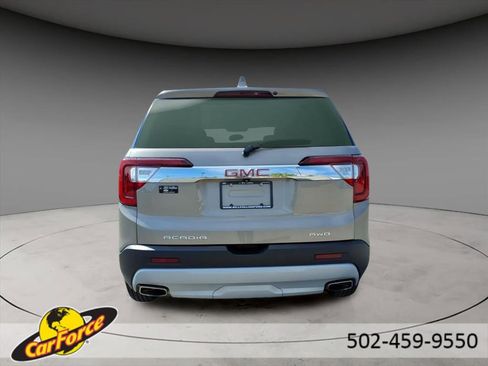 Used 2023 GMC Acadia SLE image 8