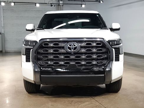 Used 2024 Toyota Tundra Platinum AWD/4WD image 2