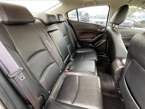 Used 2017 MAZDA MAZDA3 Grand Touring image 22