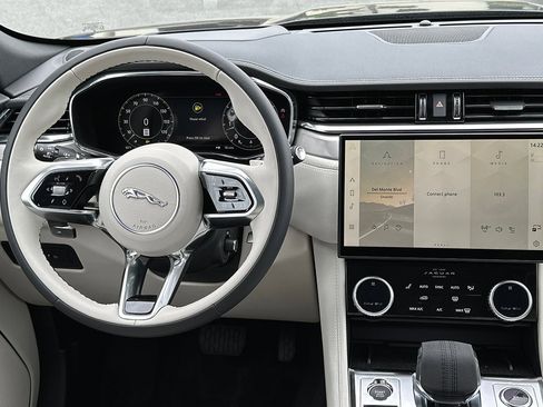 New 2024 Jaguar F-PACE R-Dynamic S image 13