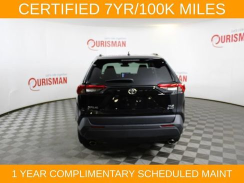 Used 2025 Toyota RAV4 XLE AWD/4WD image 7