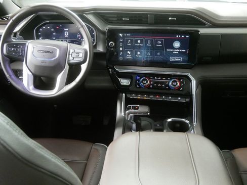 Used 2024 GMC Sierra 1500 Denali AWD/4WD image 22