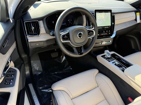 New 2026 Volvo XC90 B6 Ultra w/ Lounge Package image 15