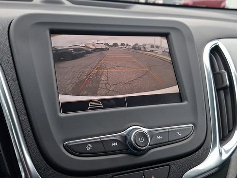 Used 2024 Chevrolet Equinox LS AWD/4WD image 18
