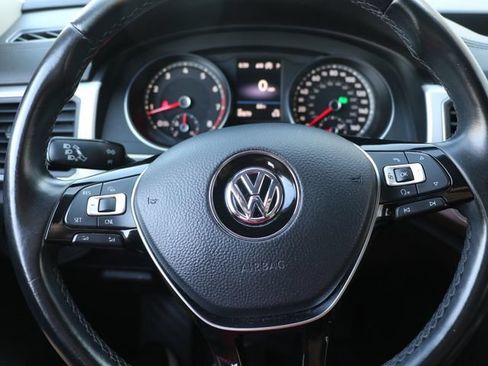 Used 2018 Volkswagen Atlas SE AWD/4WD image 25