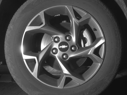 Used 2025 Chevrolet Trax LT FWD image 13