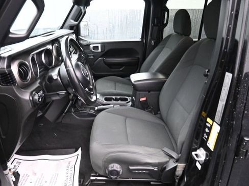 Used 2020 Jeep Gladiator Sport w/ Quick Order Package 24S image 12