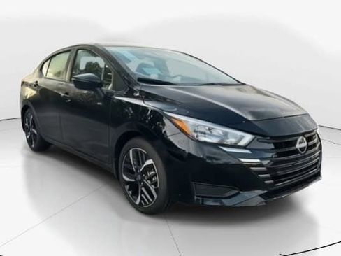 New 2025 Nissan Versa SR w/ Trunk Package image 2