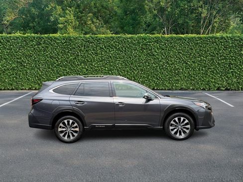 Used 2023 Subaru Outback Touring XT AWD/4WD image 2